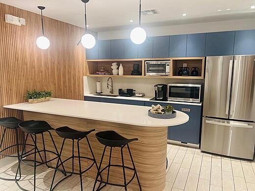 Kitchen Lounge